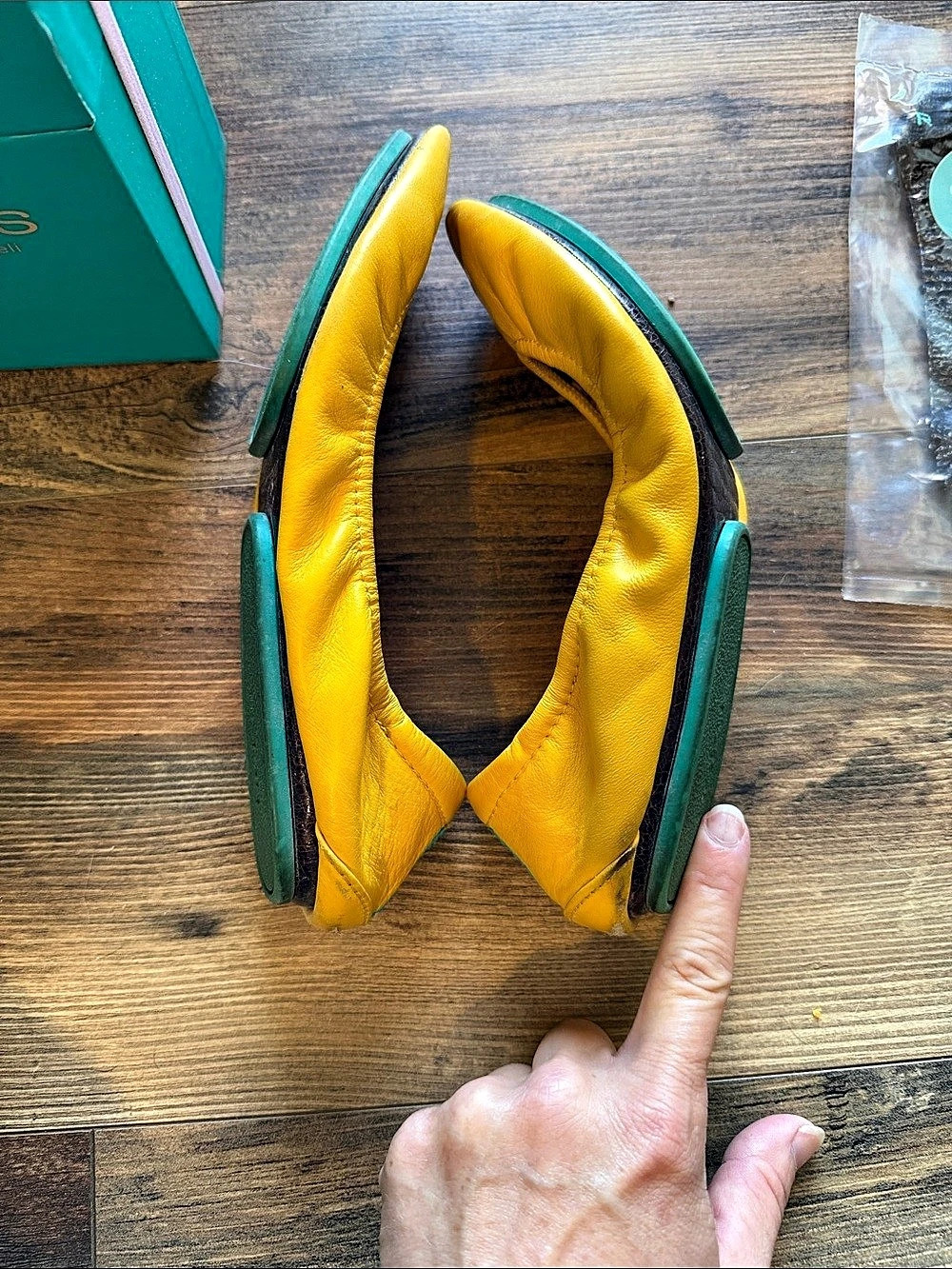 Tieks Mustard Yellow Leather Flats US 6 with original box - Picture 4 of 9